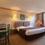 Szálloda Le Grand & 4*