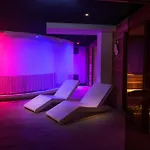 Отель Le Grand & 4*